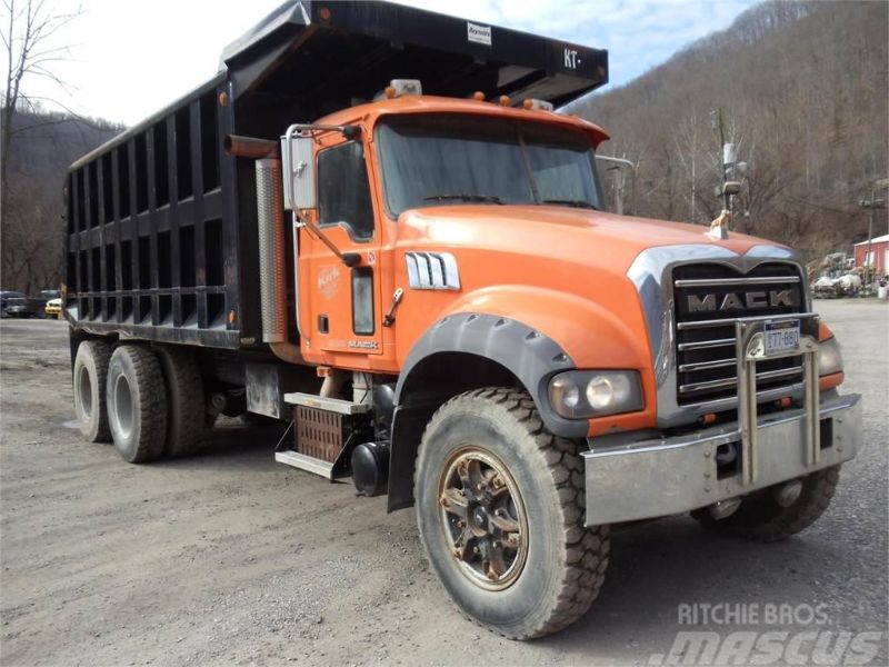 Mack Granite GU713