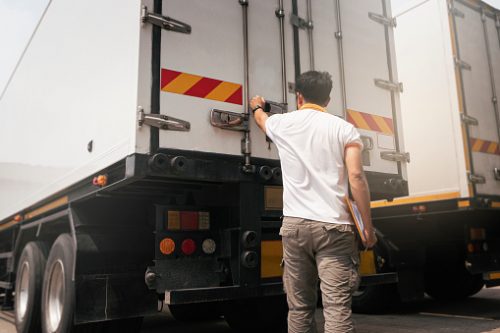 Inspection before buying used box trucks on Craigslist