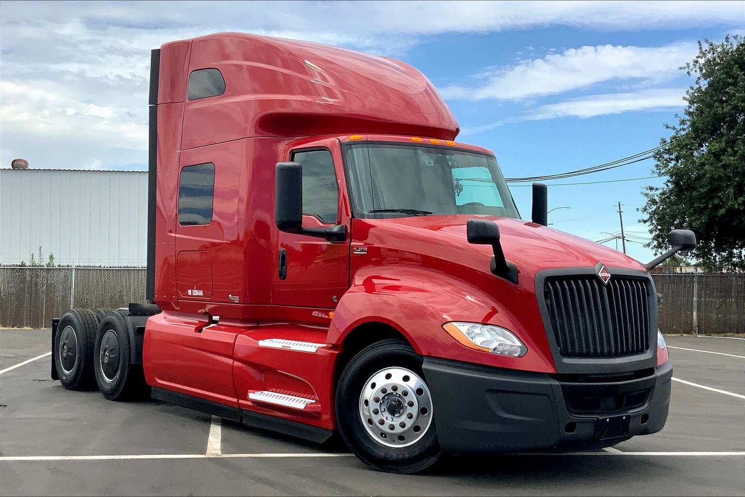 Types of Semi Trucks: How to Choose The Right Fits for Your Needs