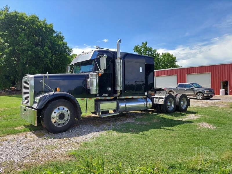 Freightliner FLD132 Classic XL Trucks for sale