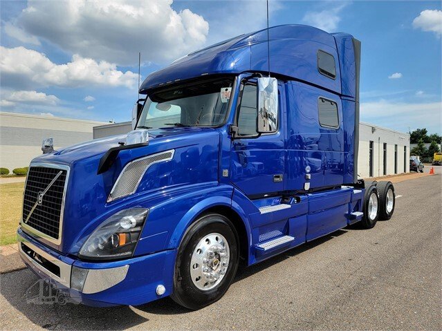 2017 VOLVO VNL 64 T 780 For Sale