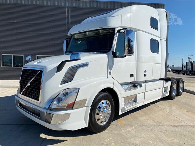 2017 VOLVO VNL 64 T 780 For Sale