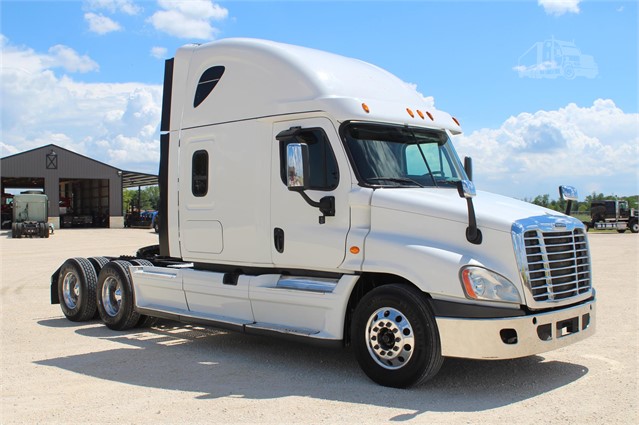 2015 Freightliner Cascadia