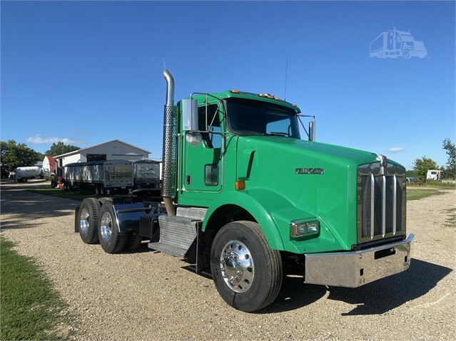 KENWORTH T800 Day Cab For Sale